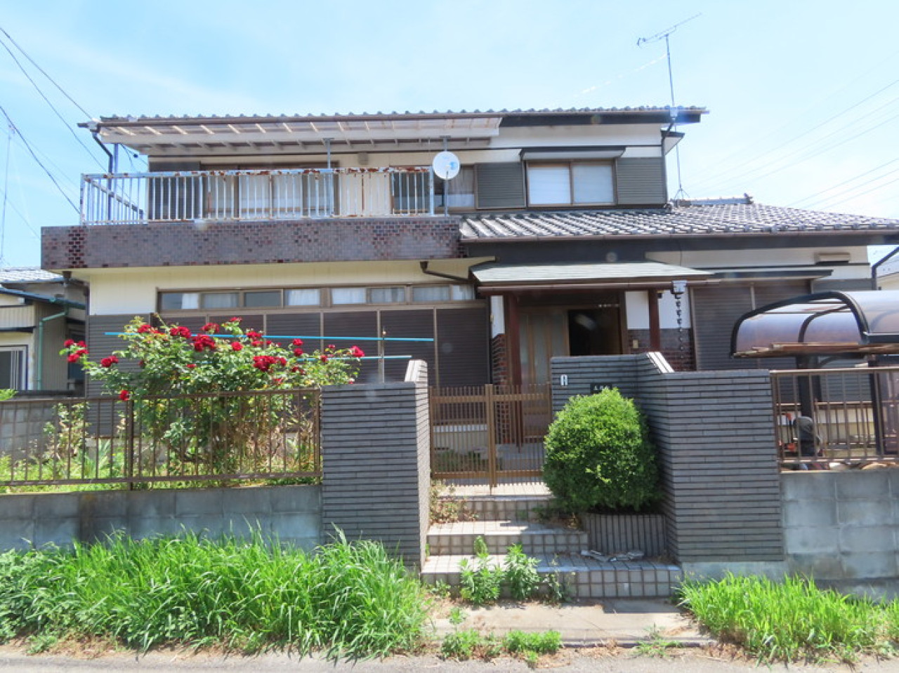 House in Oyama, Tochigi: Exterior